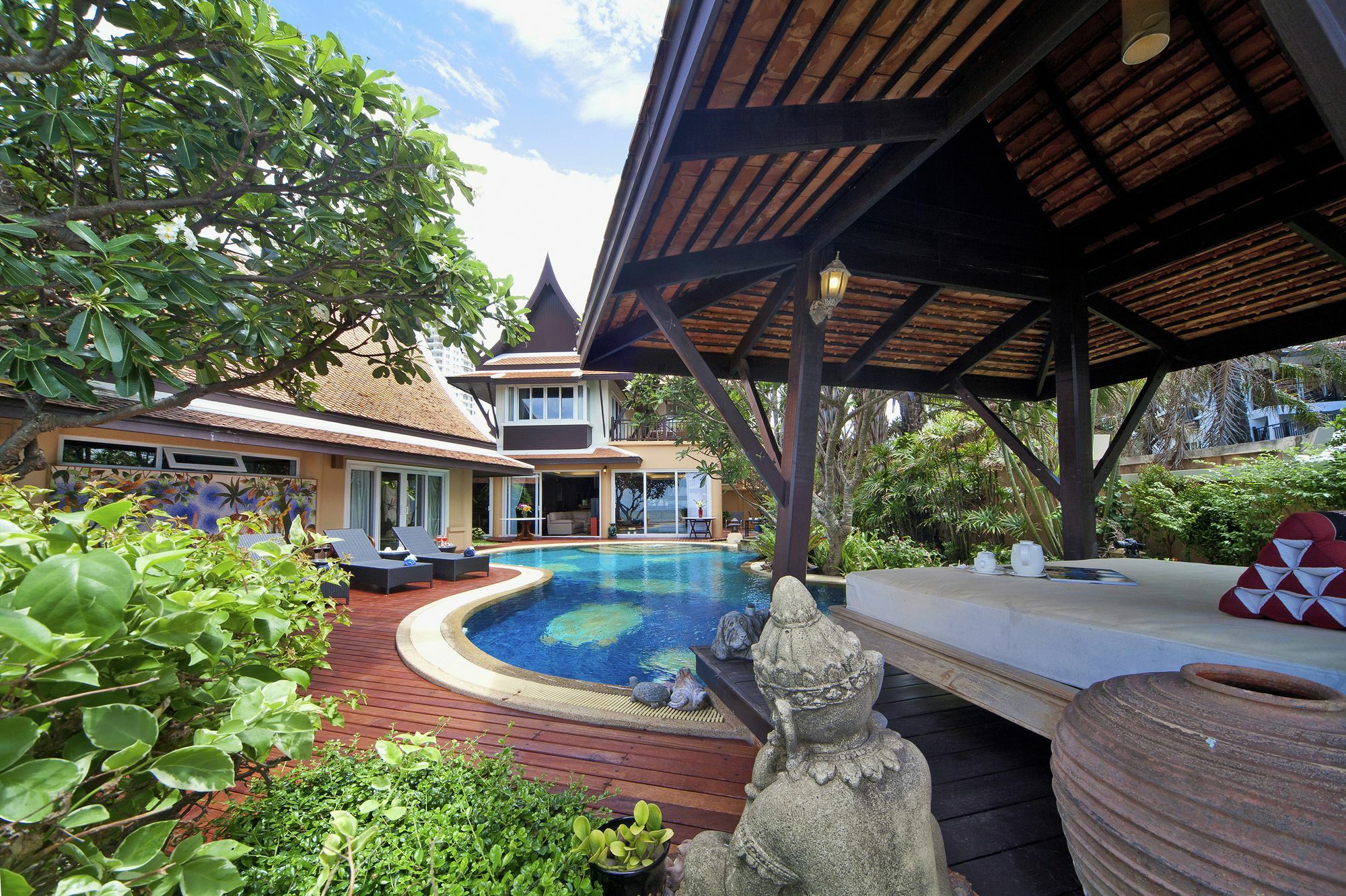 Villa Haven Джомтиен Бийч Екстериор снимка